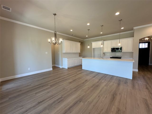 2003 Belle Lagos Lane, Cleburne, TX 76033
