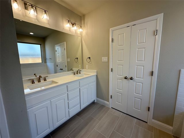 2003 Belle Lagos Lane, Cleburne, TX 76033
