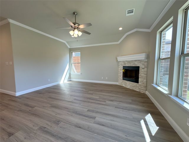 2003 Belle Lagos Lane, Cleburne, TX 76033