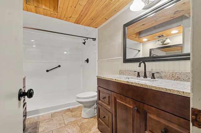 2520 Collingwood Drive, Farmers Branch, TX 75234