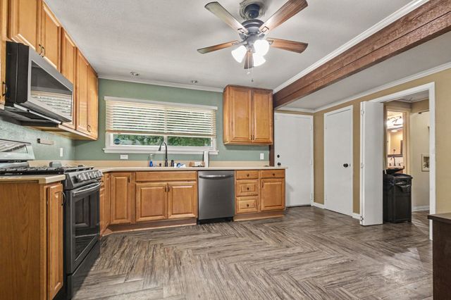 2520 Collingwood Drive, Farmers Branch, TX 75234