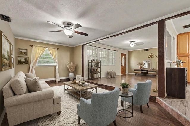 2520 Collingwood Drive, Farmers Branch, TX 75234