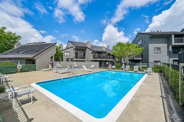 31 W Harbor Dr, Sausalito, CA 94965