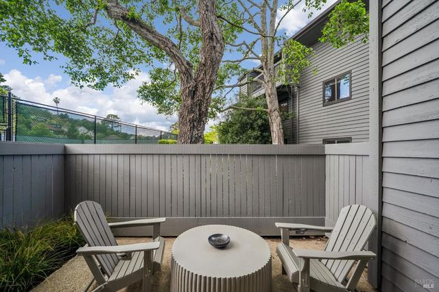 31 W Harbor Dr, Sausalito, CA 94965