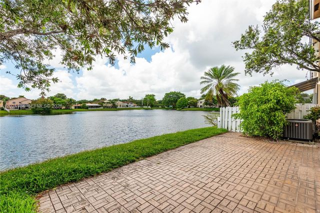 850 NW 98th Ave, Plantation, FL 33324