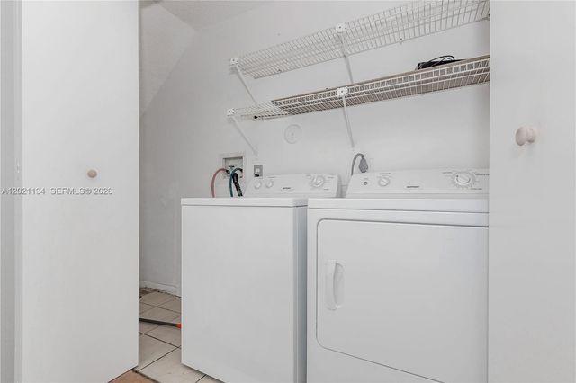 850 NW 98th Ave, Plantation, FL 33324