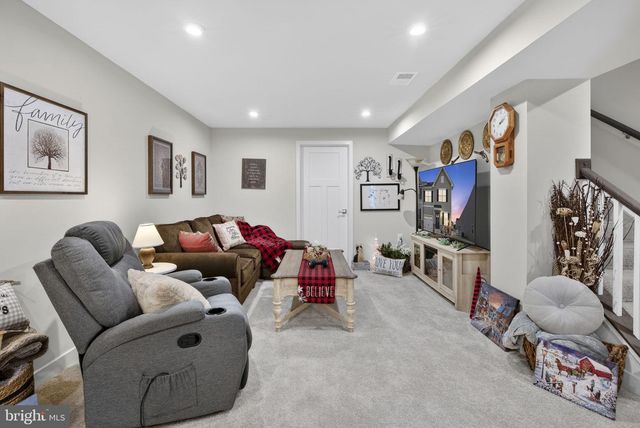 103 BIBURY ST, Martinsburg, WV 25405