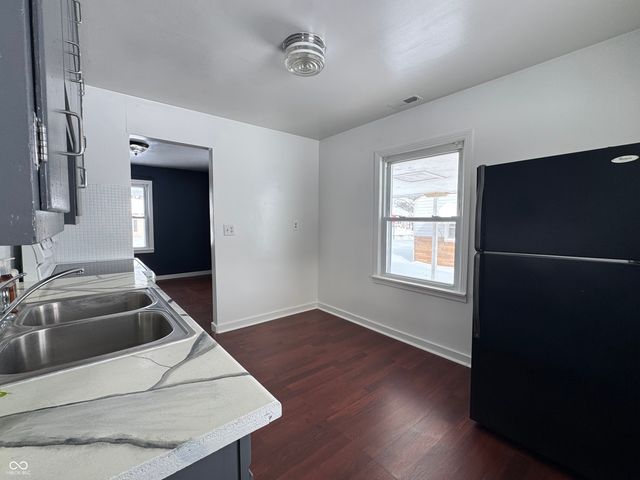 2911 14th Street, Columbus, IN 47201