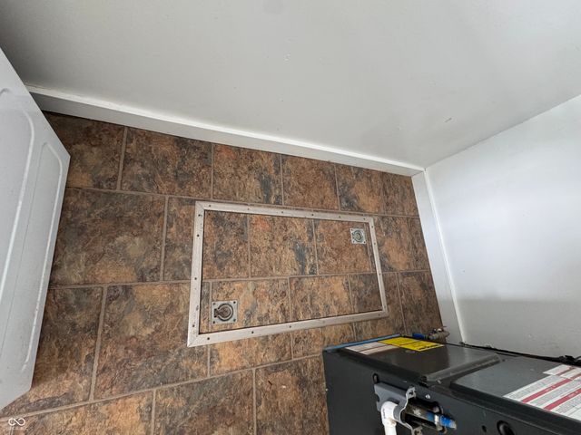 2911 14th Street, Columbus, IN 47201