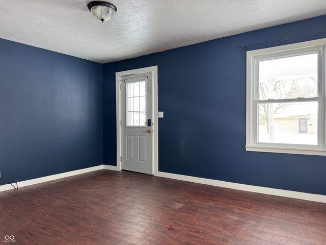 2911 14th Street, Columbus, IN 47201