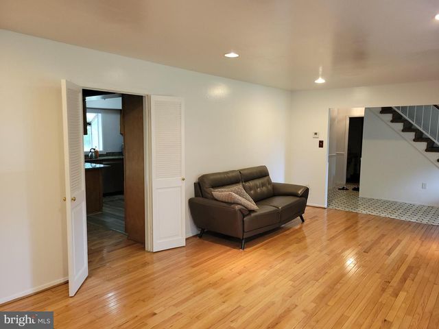 9203 TWIN HILL LN, Laurel, MD 20708