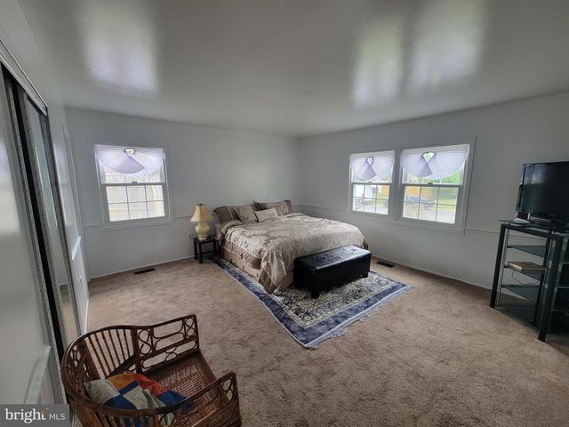 9203 TWIN HILL LN, Laurel, MD 20708