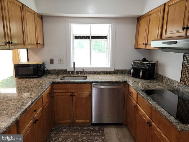 9203 TWIN HILL LN, Laurel, MD 20708