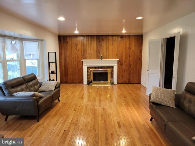 9203 TWIN HILL LN, Laurel, MD 20708