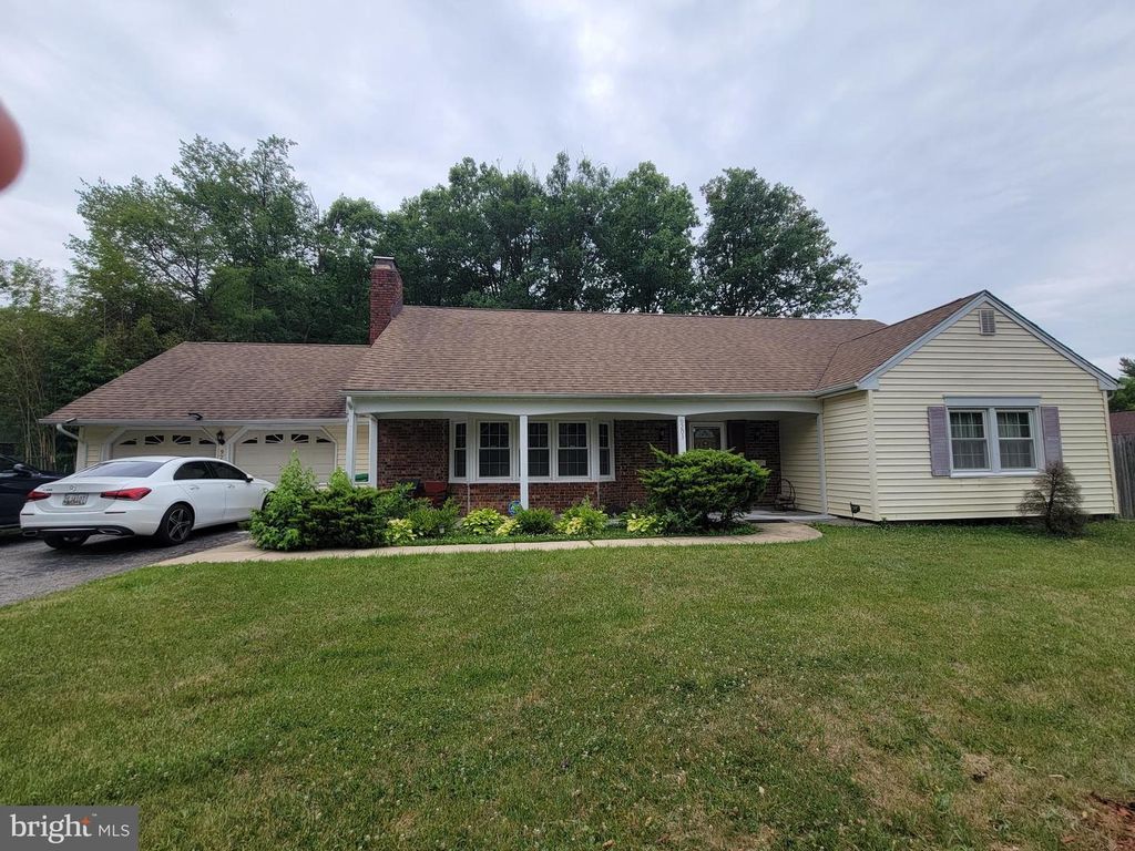 9203 TWIN HILL LN, Laurel, MD 20708