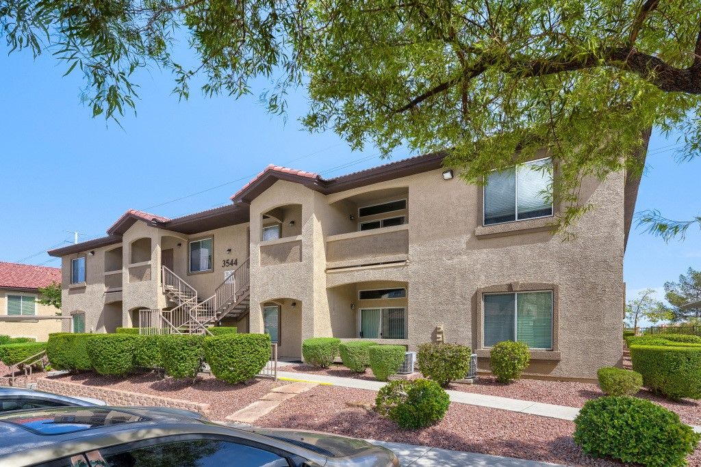 3544 Desert Cliff Street 103, Las Vegas, NV 89129 — photo 3