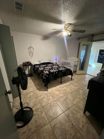 8208 Kenosha Avenue, Lubbock, TX 79423