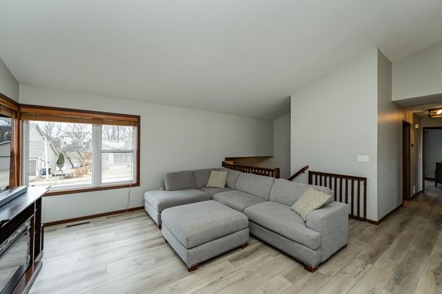 2679 Flagstone Lane NW, Rochester, MN 55901