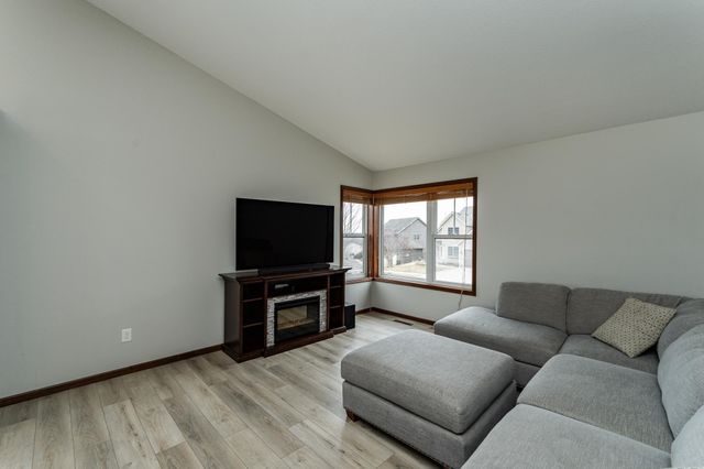 2679 Flagstone Lane NW, Rochester, MN 55901