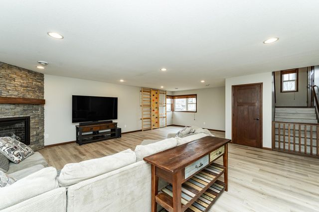 2679 Flagstone Lane NW, Rochester, MN 55901