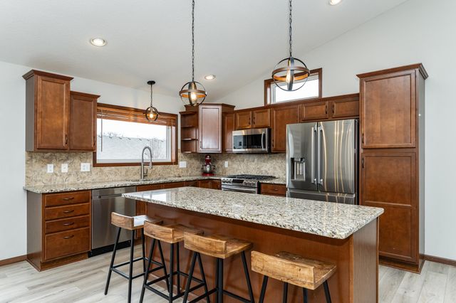 2679 Flagstone Lane NW, Rochester, MN 55901