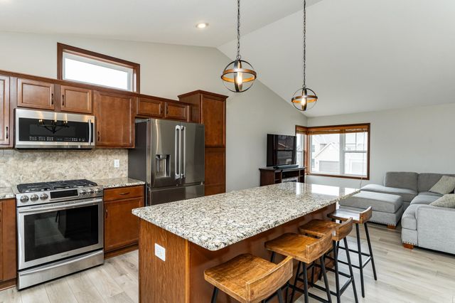 2679 Flagstone Lane NW, Rochester, MN 55901