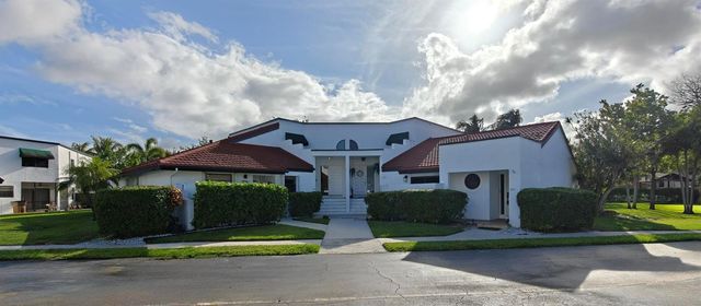385 NW 36th Avenue, Deerfield Beach, FL 33442