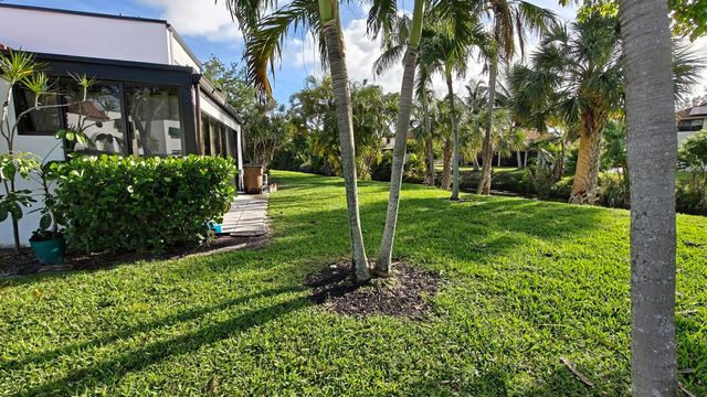 385 NW 36th Avenue, Deerfield Beach, FL 33442