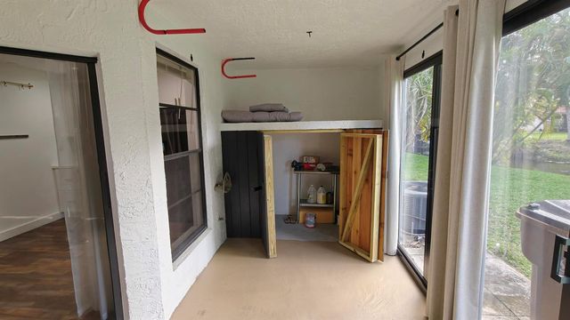 385 NW 36th Avenue, Deerfield Beach, FL 33442