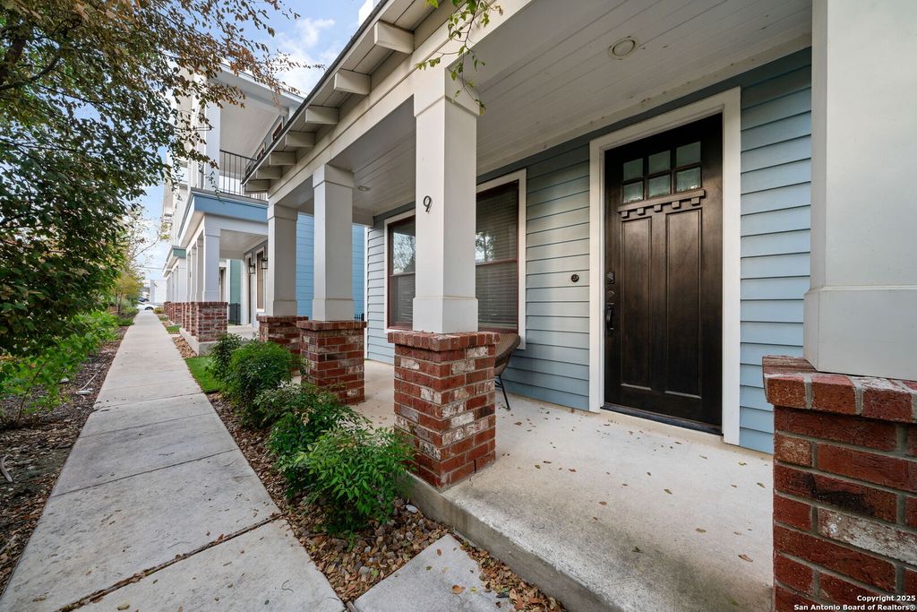 311 E Evergreen St Bldg 9, San Antonio, TX 78212