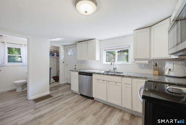 31 Ann Street, East Haven, CT 06512