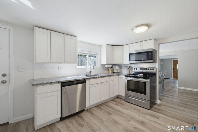 31 Ann Street, East Haven, CT 06512
