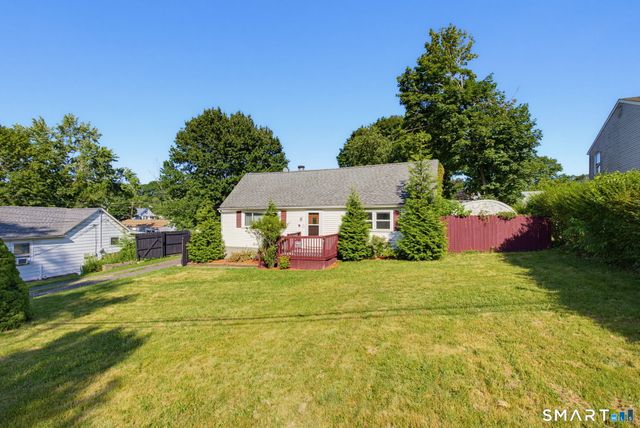 31 Ann Street, East Haven, CT 06512