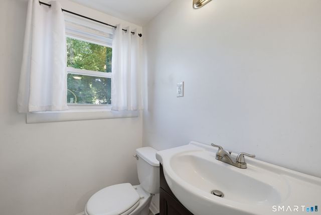 31 Ann Street, East Haven, CT 06512