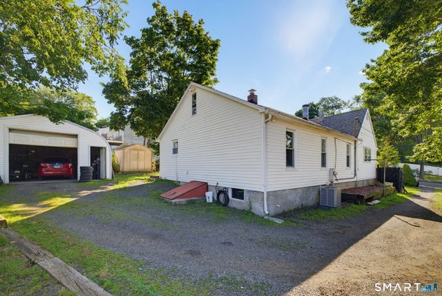 31 Ann Street, East Haven, CT 06512