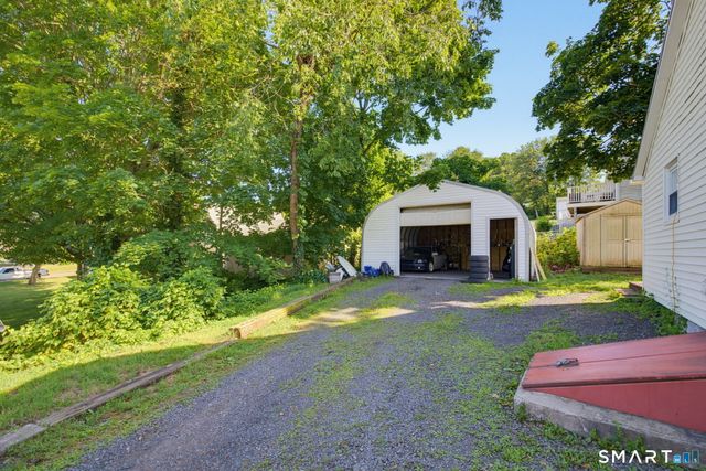 31 Ann Street, East Haven, CT 06512