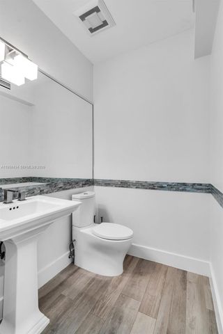 647 S Zamora Ave, Coral Gables, FL 33134