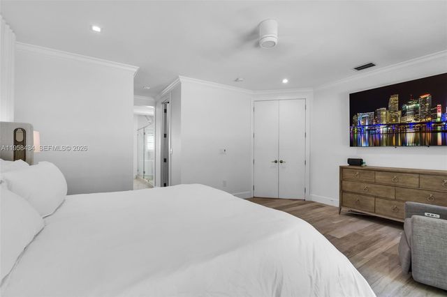 647 S Zamora Ave, Coral Gables, FL 33134