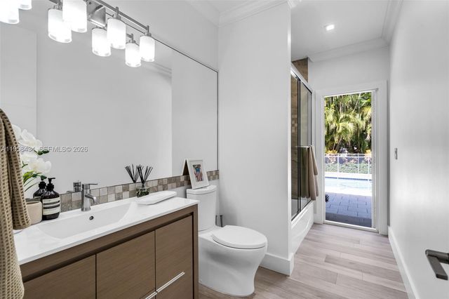 647 S Zamora Ave, Coral Gables, FL 33134