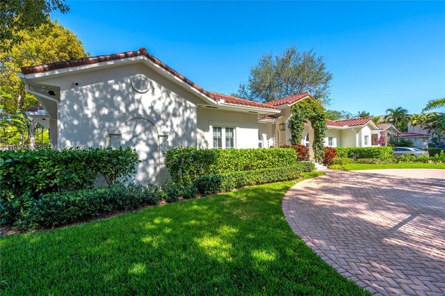 647 S Zamora Ave, Coral Gables, FL 33134