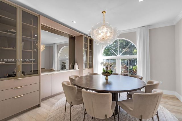 647 S Zamora Ave, Coral Gables, FL 33134