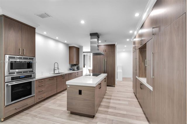 647 S Zamora Ave, Coral Gables, FL 33134