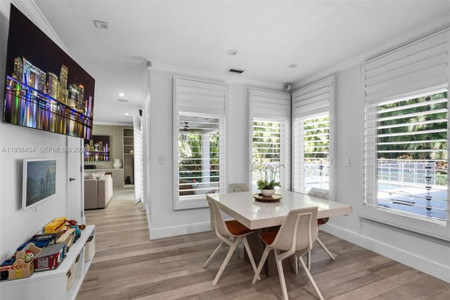 647 S Zamora Ave, Coral Gables, FL 33134