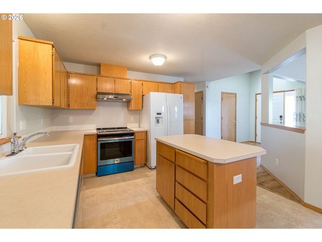 5518 Se 130TH Ave, Portland, OR 97236
