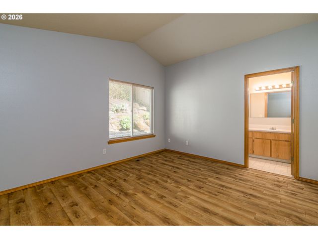 5518 Se 130TH Ave, Portland, OR 97236