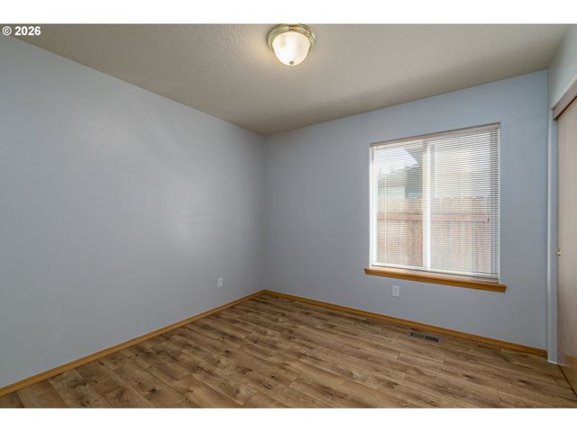 5518 Se 130TH Ave, Portland, OR 97236