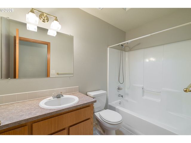 5518 Se 130TH Ave, Portland, OR 97236