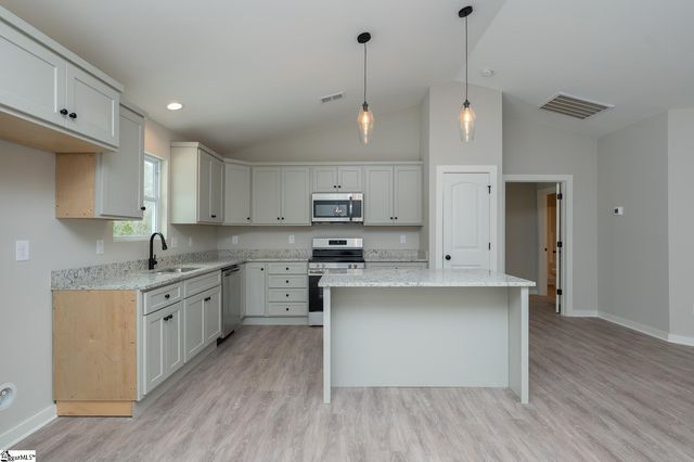 10002 Hwy 252, Ware Shoals, SC 29692