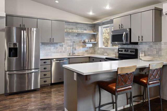 64564 Riverview Avenue, Bend, OR 97703