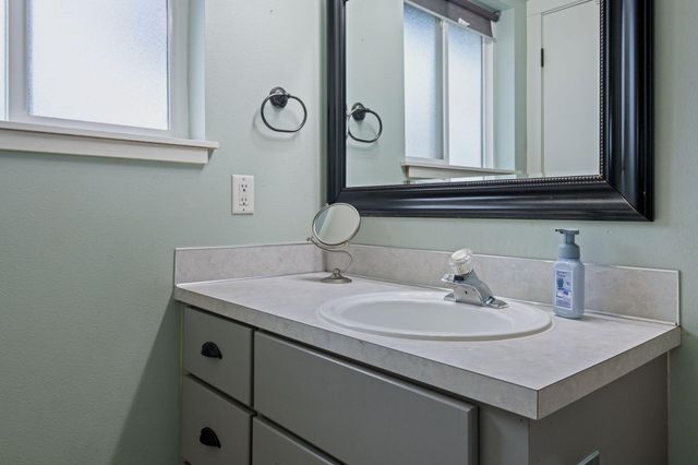 64564 Riverview Avenue, Bend, OR 97703